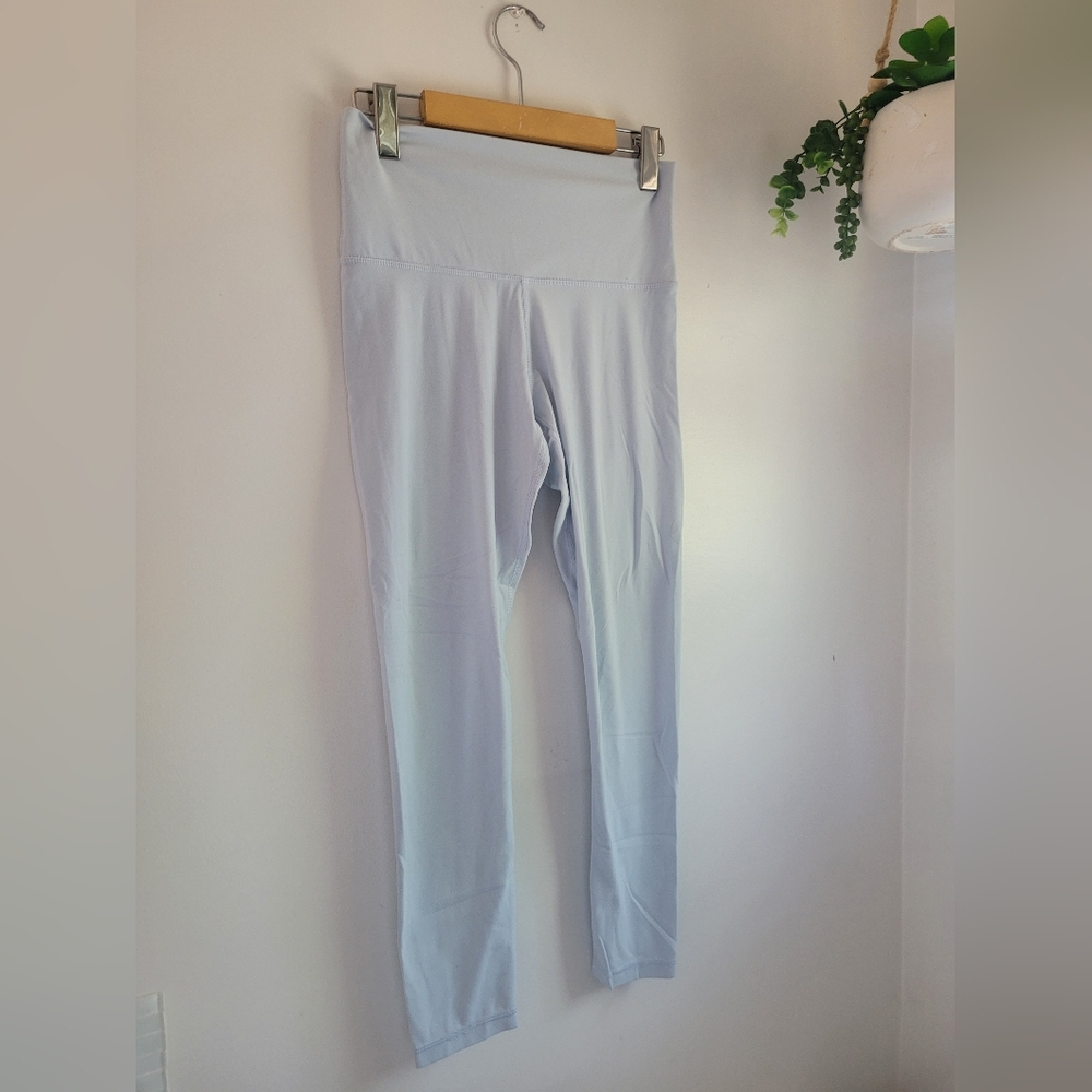 aritzia x Tna butter legging pastel blue - Picture 3 of 6